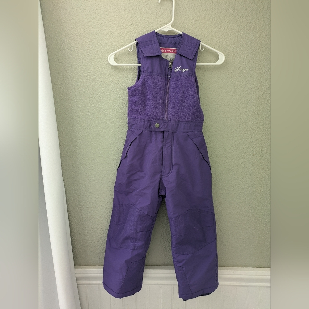 Girls purple snowsuit (size 5)